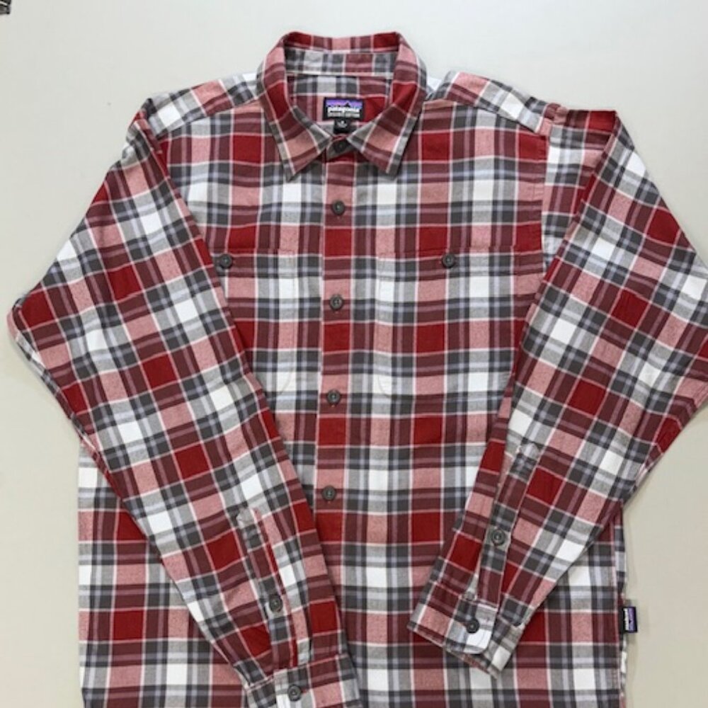 Patagonia Shirt Mens Small Red Gray Plaid Organic Cotton Flannel Button Up